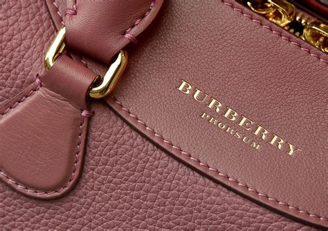 burberry 白色包款|More.